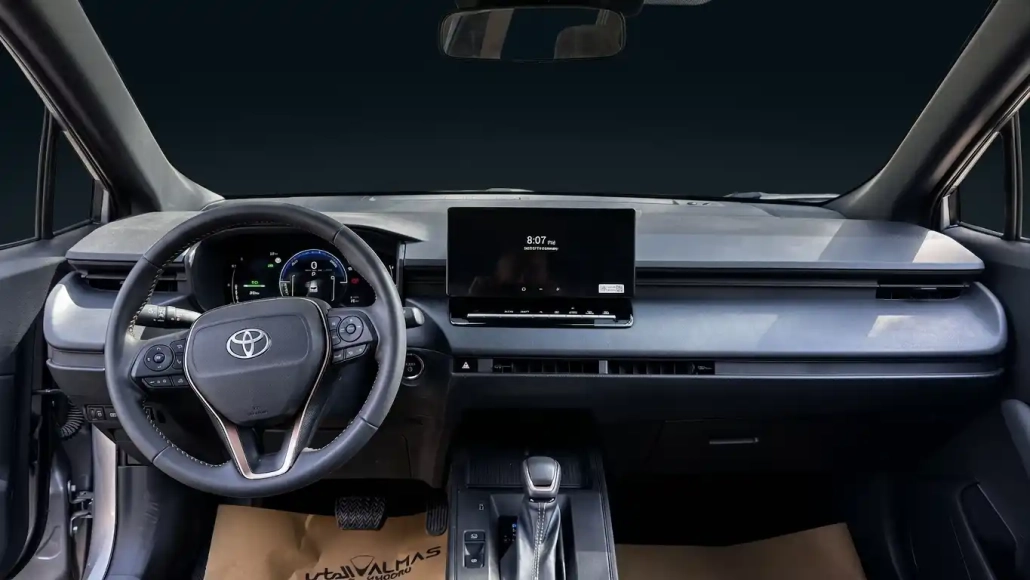Corolla Cross hybrid 2026 - interior