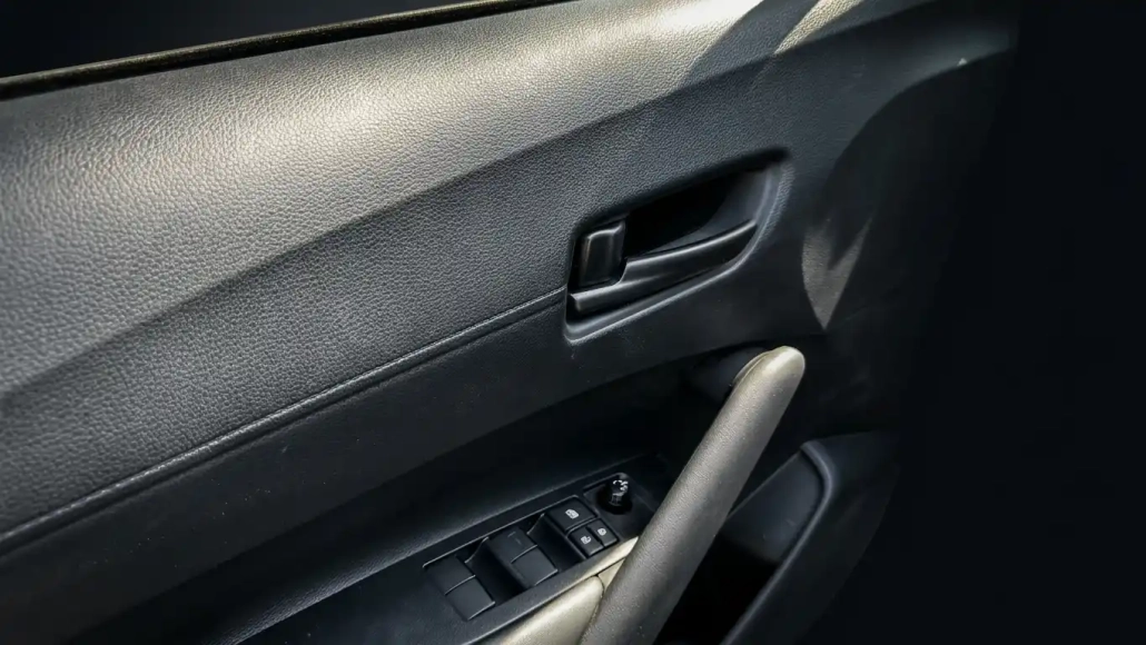 Corolla Cross hybrid 2026 - interior (2)